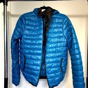 Electric Blue Puffer Jacket for hiking or sports - XS